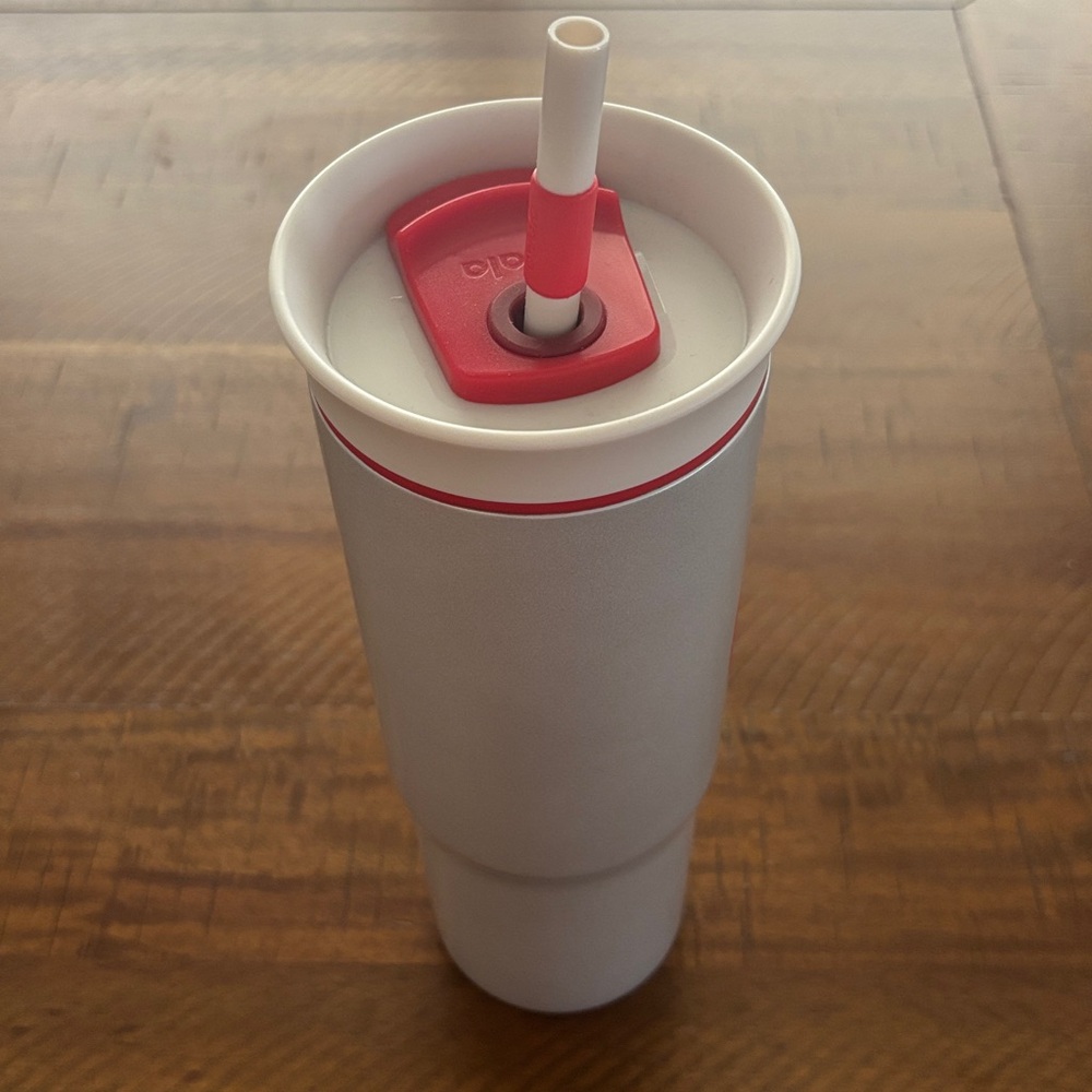 Owala Diet Coke 24oz Stainless Steel Straw Tumbler BRAND NEW - Picture 4 of 5